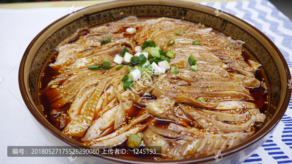 红油鸡片