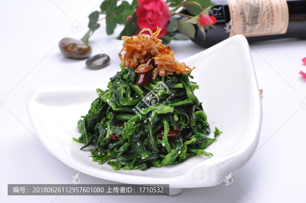 银鱼仔拌油菜头