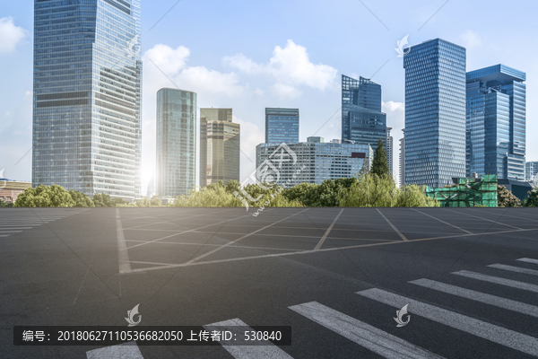 杭州钱江新城建筑景观和沥青路面