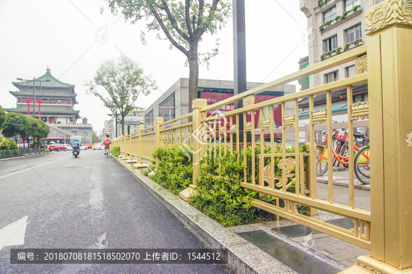 黄金护栏