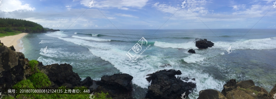 蓝天大海海浪