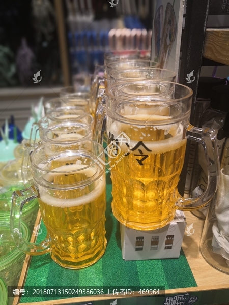 扎啤杯