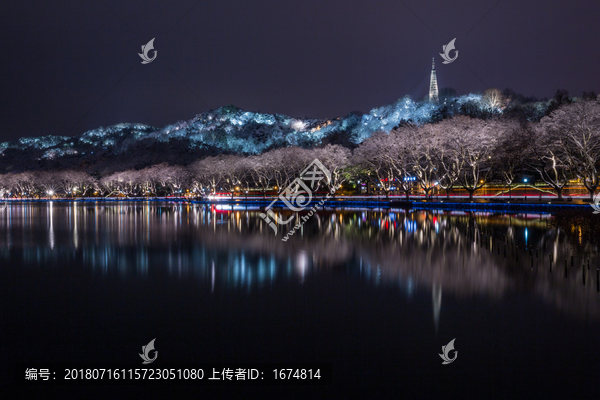 杭州西湖雪后夜景