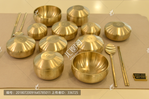 韩国金属餐具
