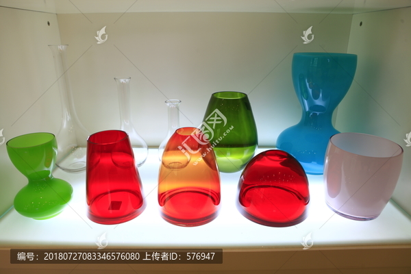 彩色玻璃器皿