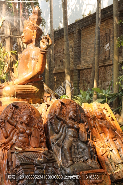 泰国清迈石刻雕像