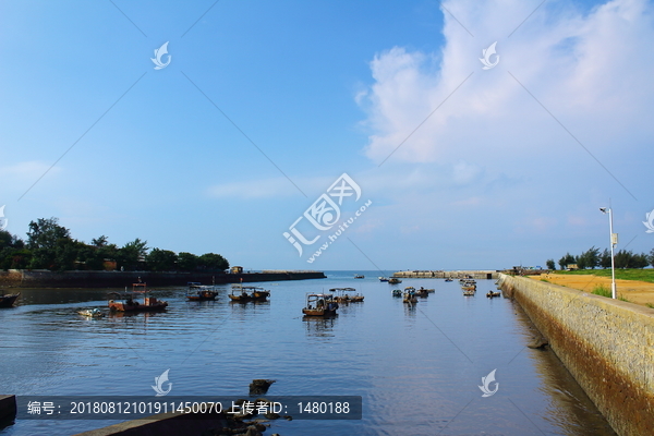 海岸码头船只