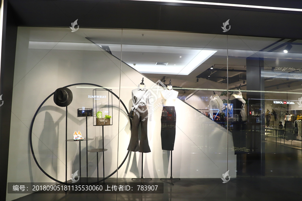 女装专卖店