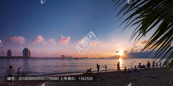 海南三亚湾风光