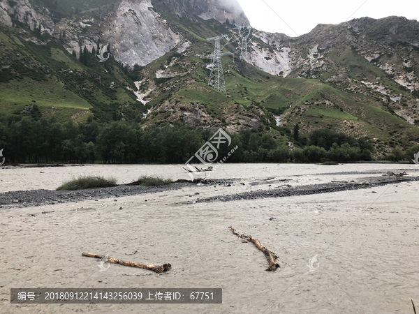 洪水高山独库公路