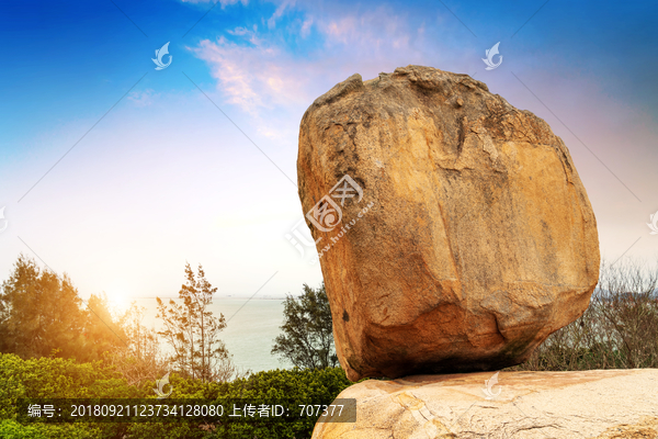 中国漳州风动石景区