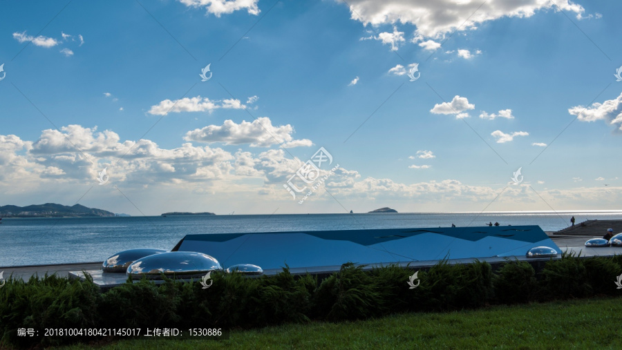 海平面雕塑