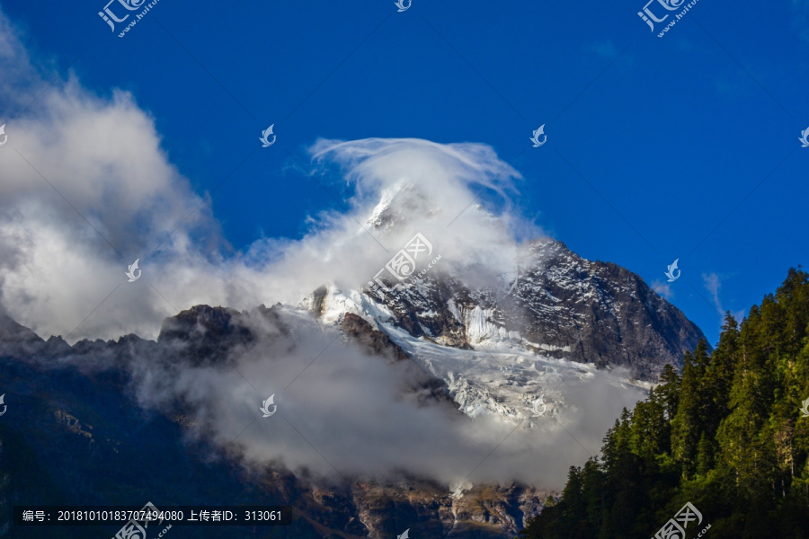 卡瓦格博峰