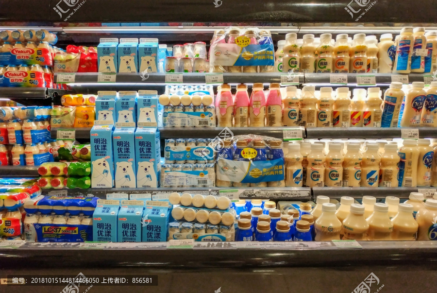 超市酸奶