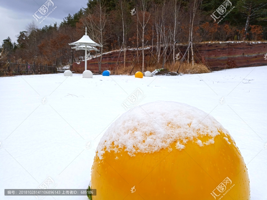 冰雪湖畔