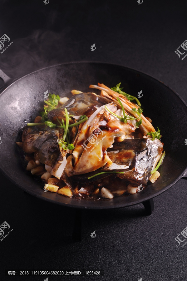 砂锅焗鱼头