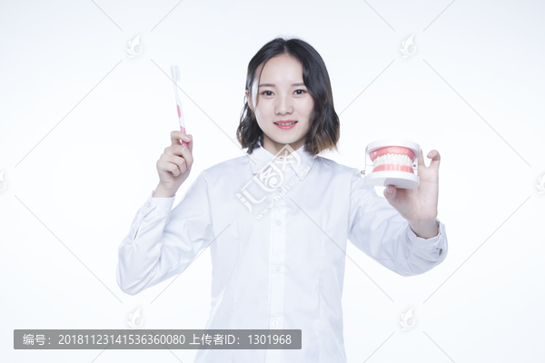 美女牙齿模特图片大全