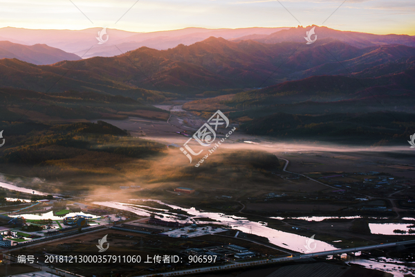 乡村晨曦