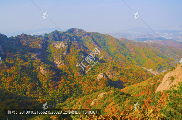 千山小黄山景区连绵山峰山脉秋景