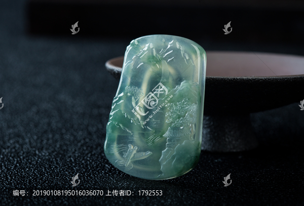 翡翠吊坠