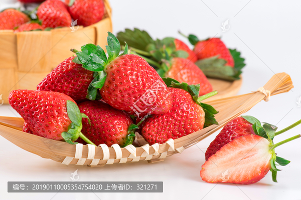 甜美的巧克力草莓