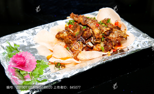 香辣酥烤羊排