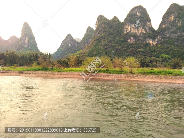 桂林山水漓江沿岸风光