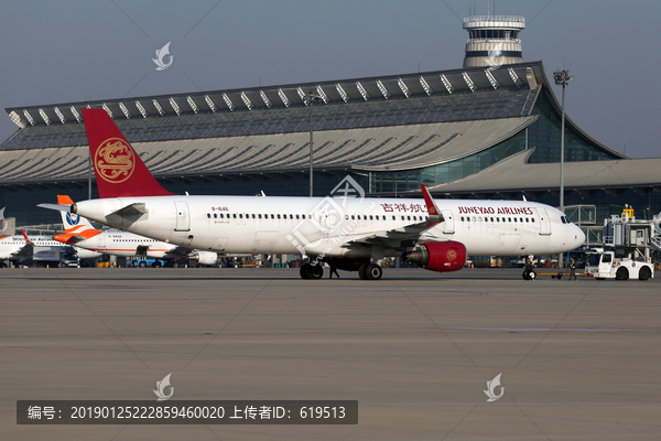 吉祥航空飞机在沈阳机场