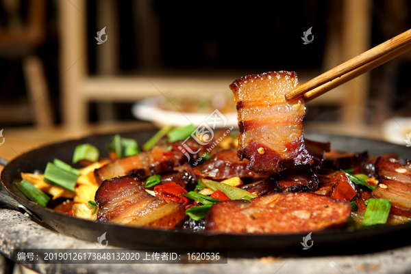 干锅腊肉