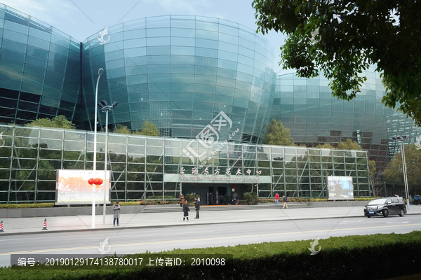 上海东方艺术中心