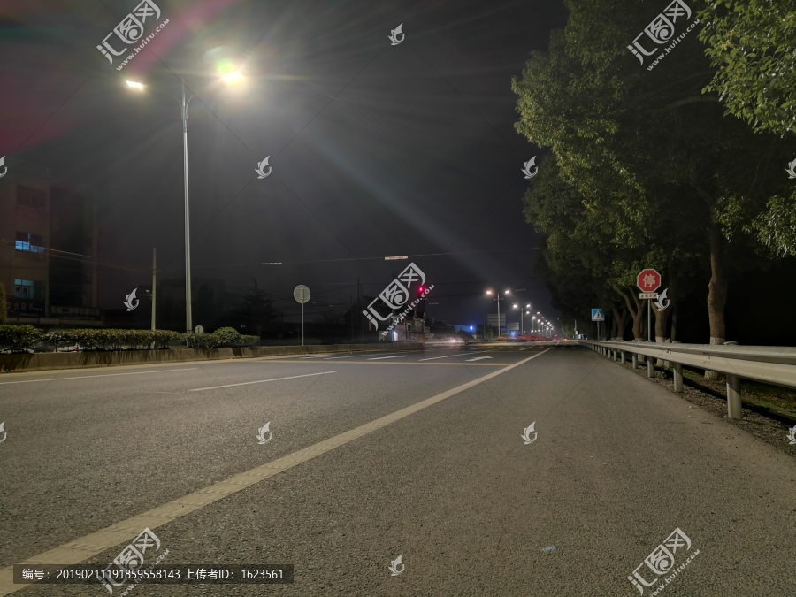 道路夜景