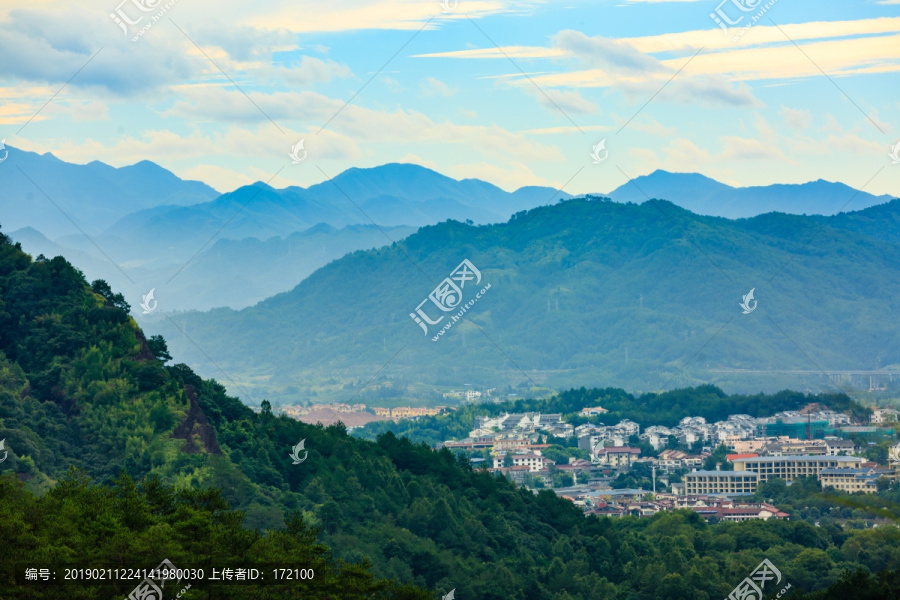 中国福建武夷山虎啸岩