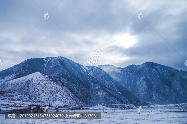 青藏高原冬季风光