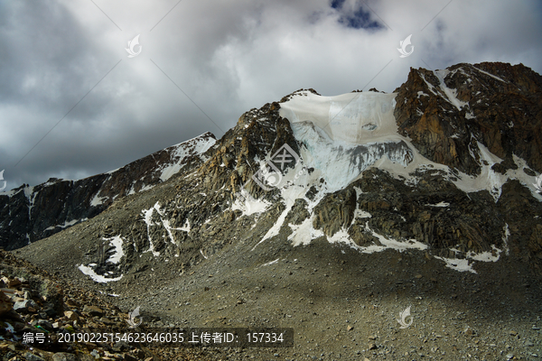 高原神山冈仁波齐