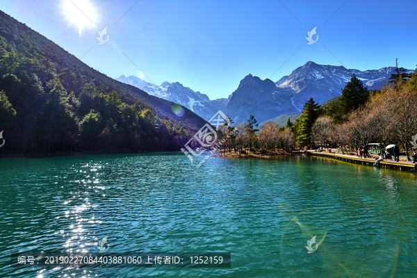 玉龙雪山蓝月谷