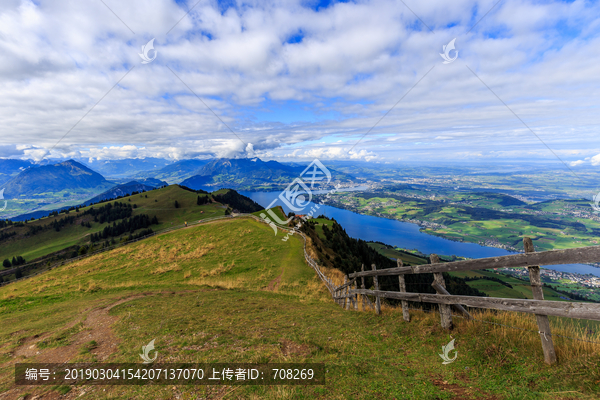 瑞士卢塞恩瑞吉山山顶风光