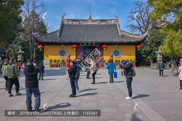 上海龙华寺