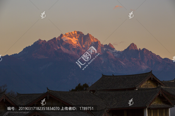 远眺玉龙雪山