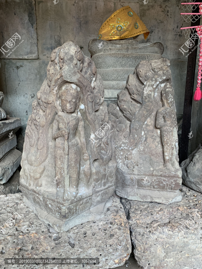 柬埔寨暹粒吴哥窟雕像