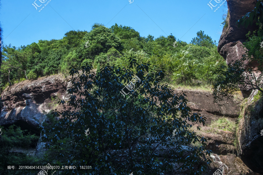 罗汉岩山头