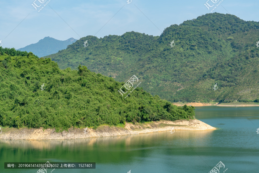 海南万泉湖热带雨林生态湖泊