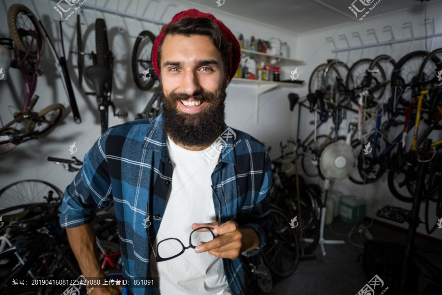自行车机械工固定眼镜