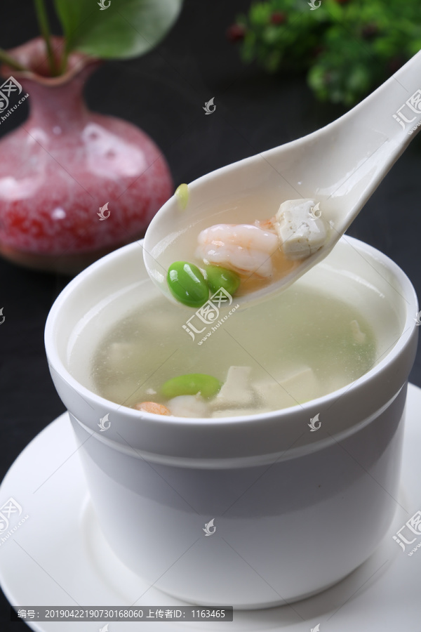 虾仁煨豆腐