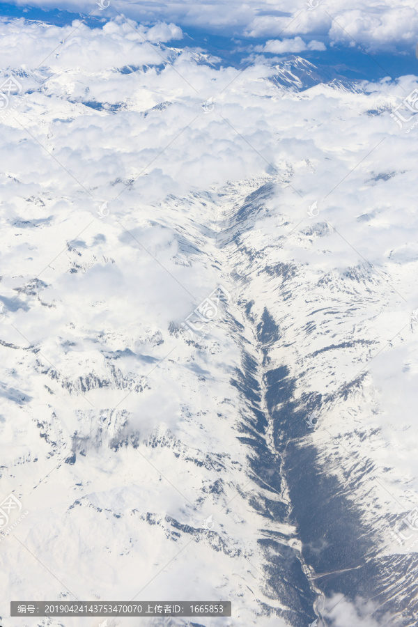 西藏雪山