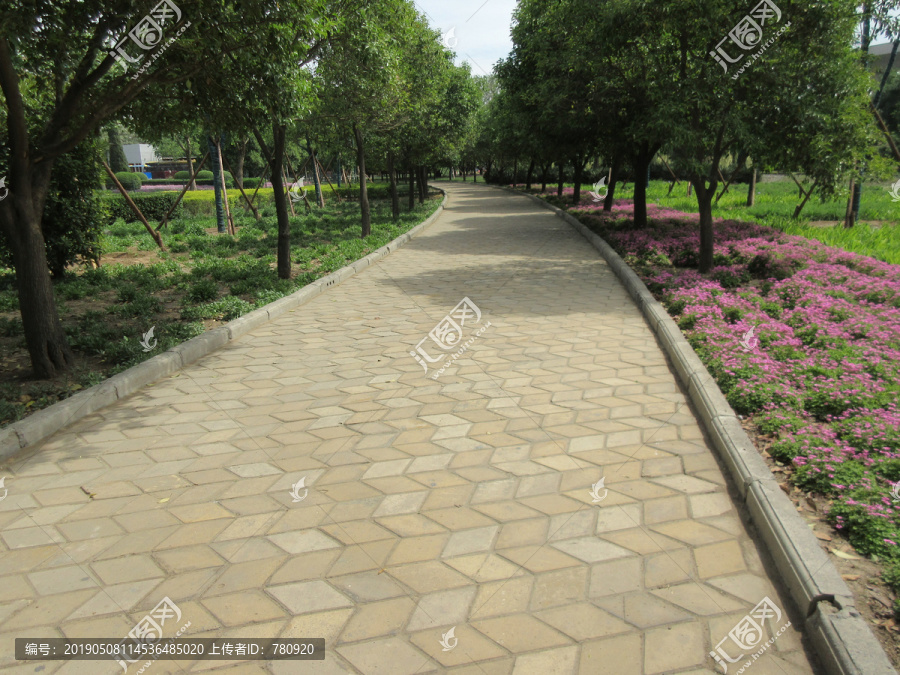 公园石砖路