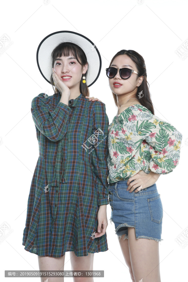 夏季时尚美女摄影图片	