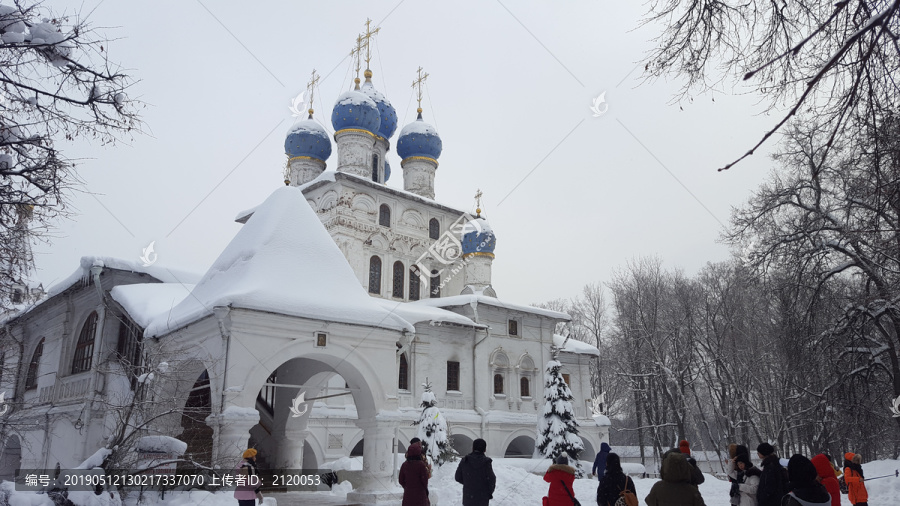 大雪中的莫斯科教堂