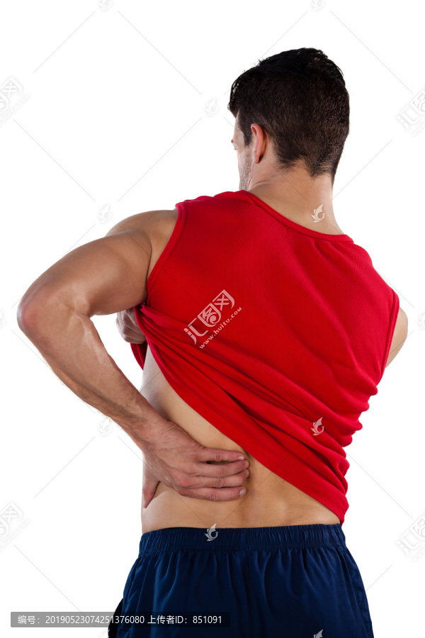美国足球运动员背痛后视图