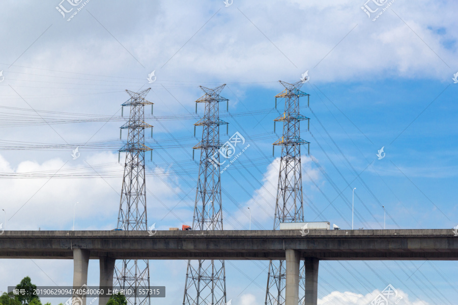 电塔与黄埔大桥