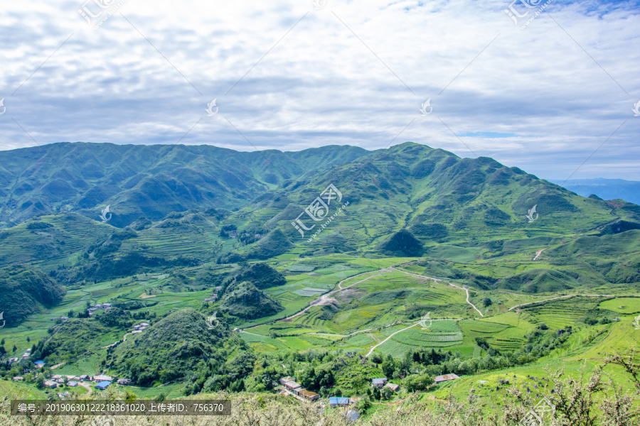 如画的山村